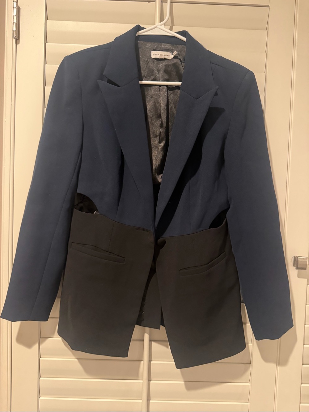 Good American Navy and Black Two-Tone Tailored Blazer, size 1 / S